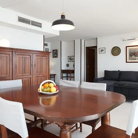 Uhc Barcino Apartment *